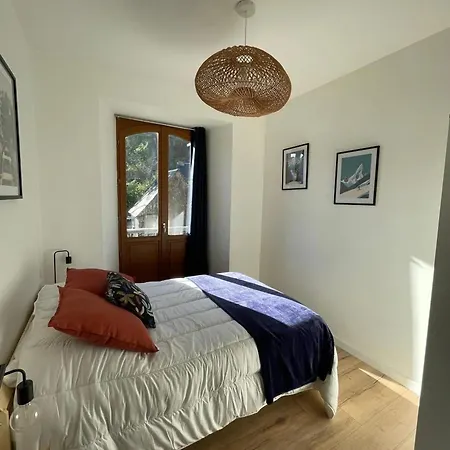 Maison Spacieuse A Avec Jardin Et Barbecue Nyaraló Guchen